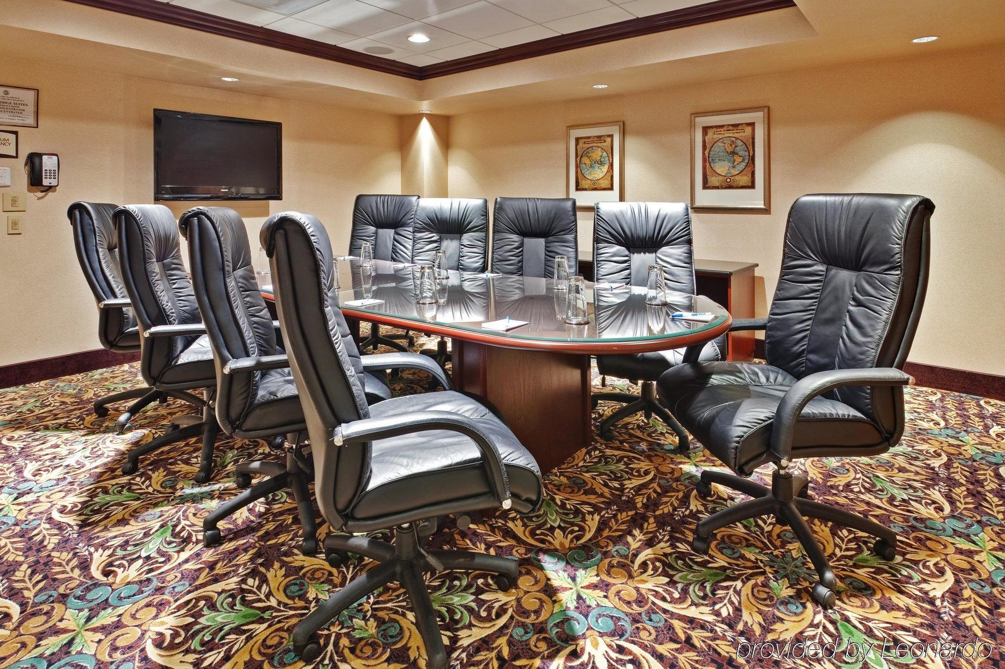 Hawthorn Suites By Wyndham Williamsville Buffalo Airport Facilities photo