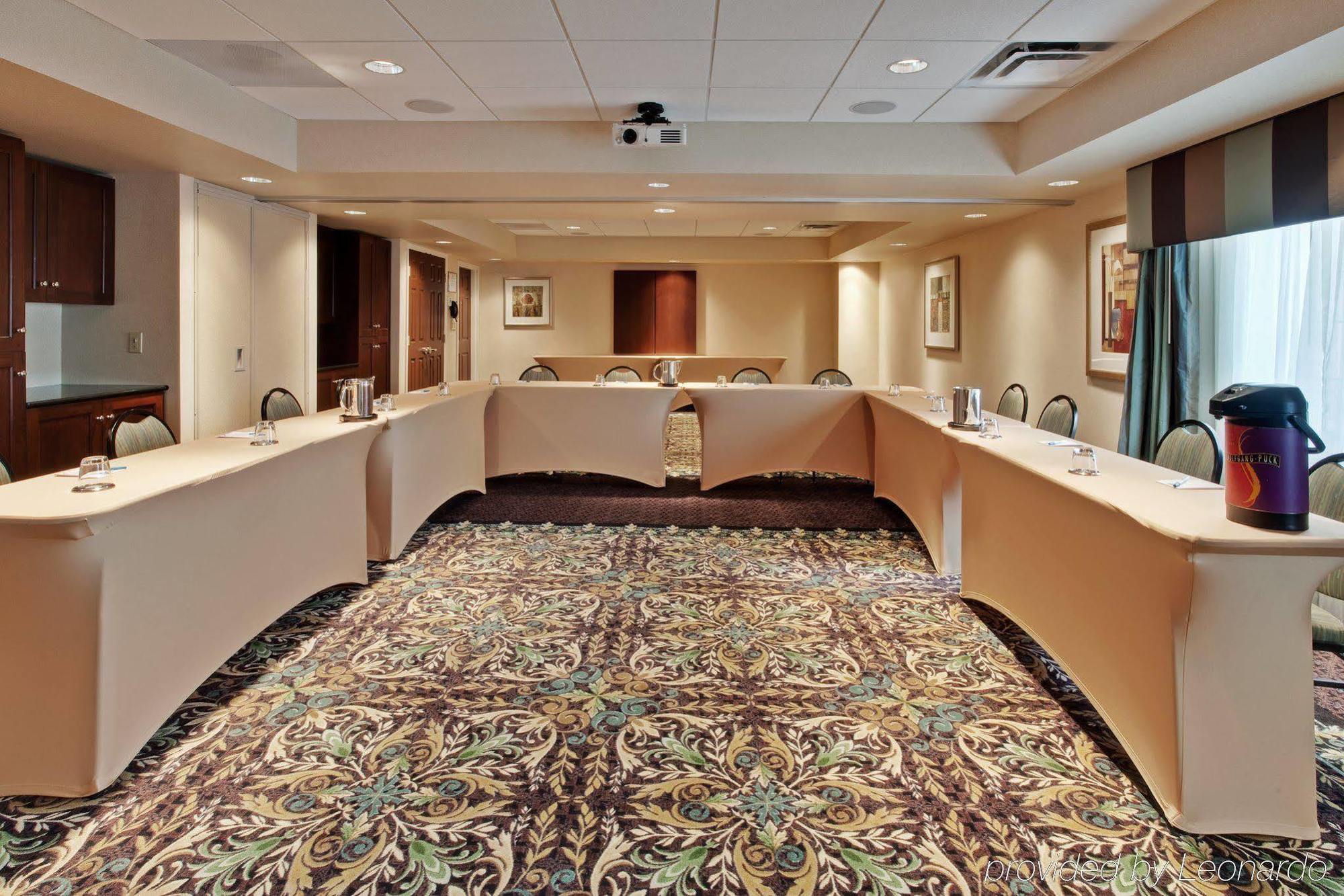 Hawthorn Suites By Wyndham Williamsville Buffalo Airport Facilities photo